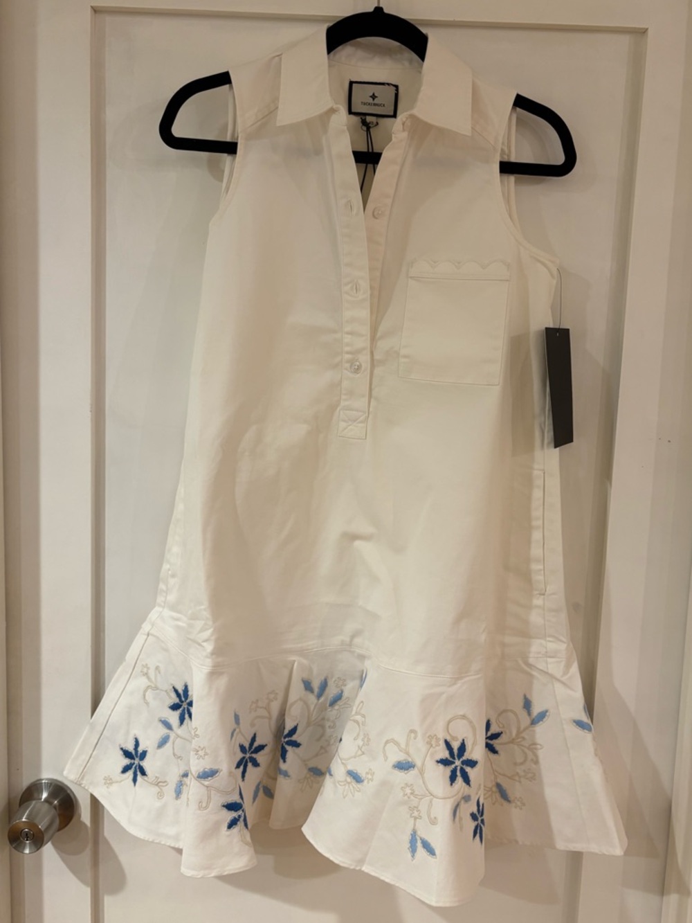 Tuckernuck White Embroidery Sleeveless Callahan Dress NWT - Picture 3 of 4
